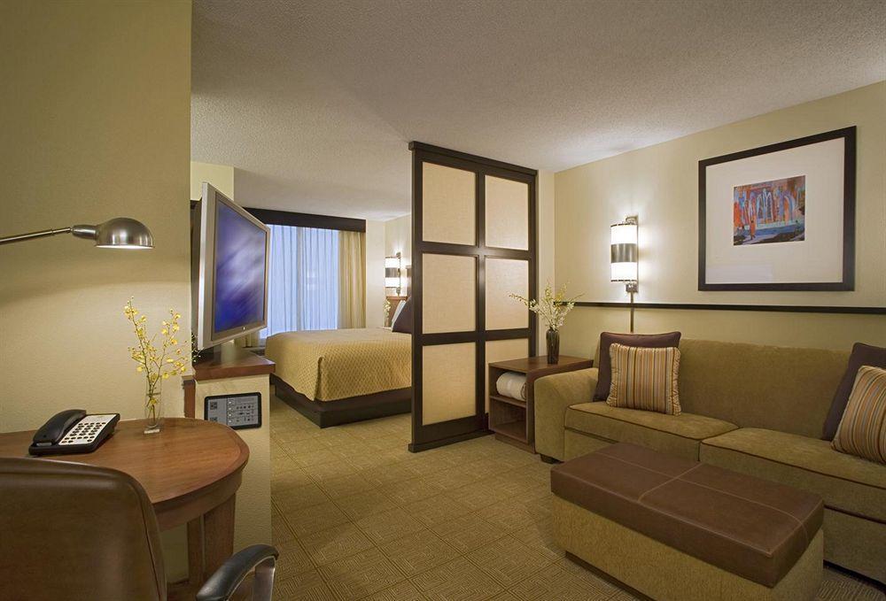 Hyatt Place Birmingham/Hoover Exterior photo
