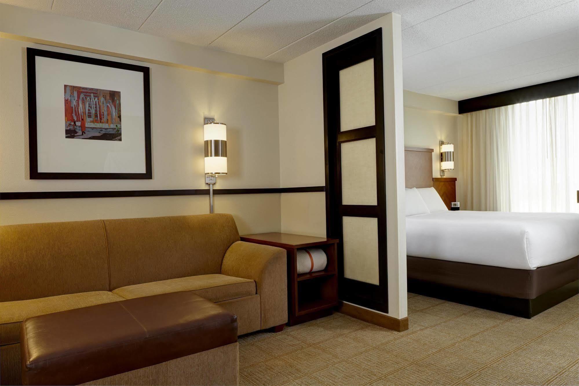 Hyatt Place Birmingham/Hoover Exterior photo